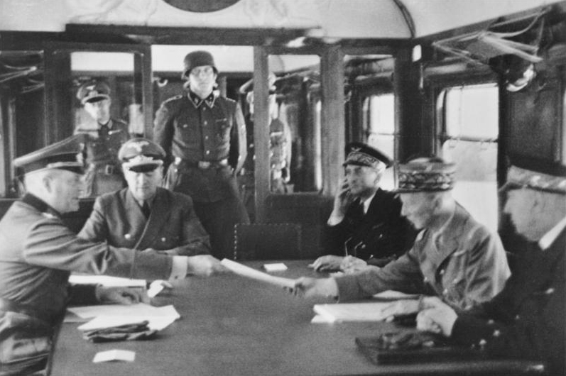 Compiegne 1940, Generaloberst Keitel überreicht die Waffenstillstandsbedingungen